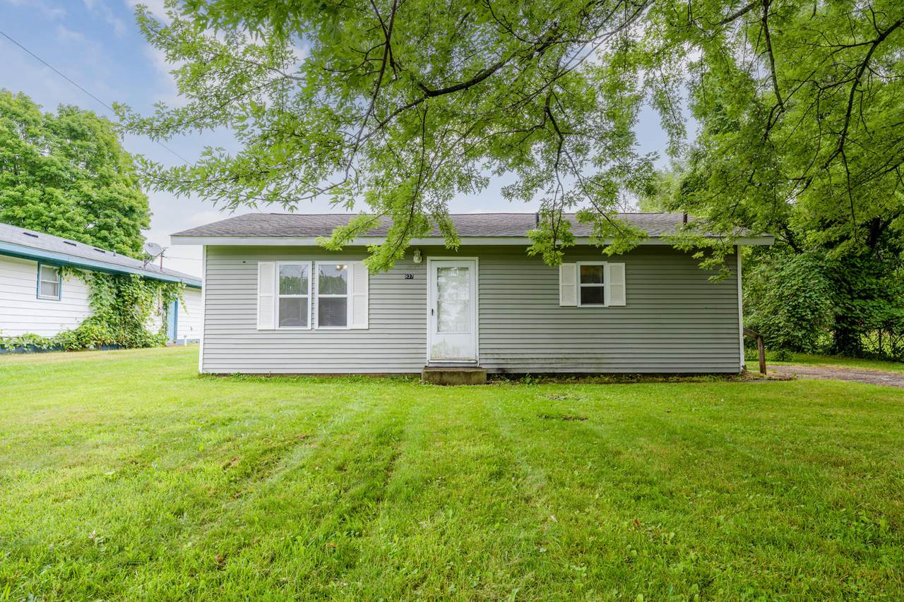 837 Wells Avenue - Photo 1