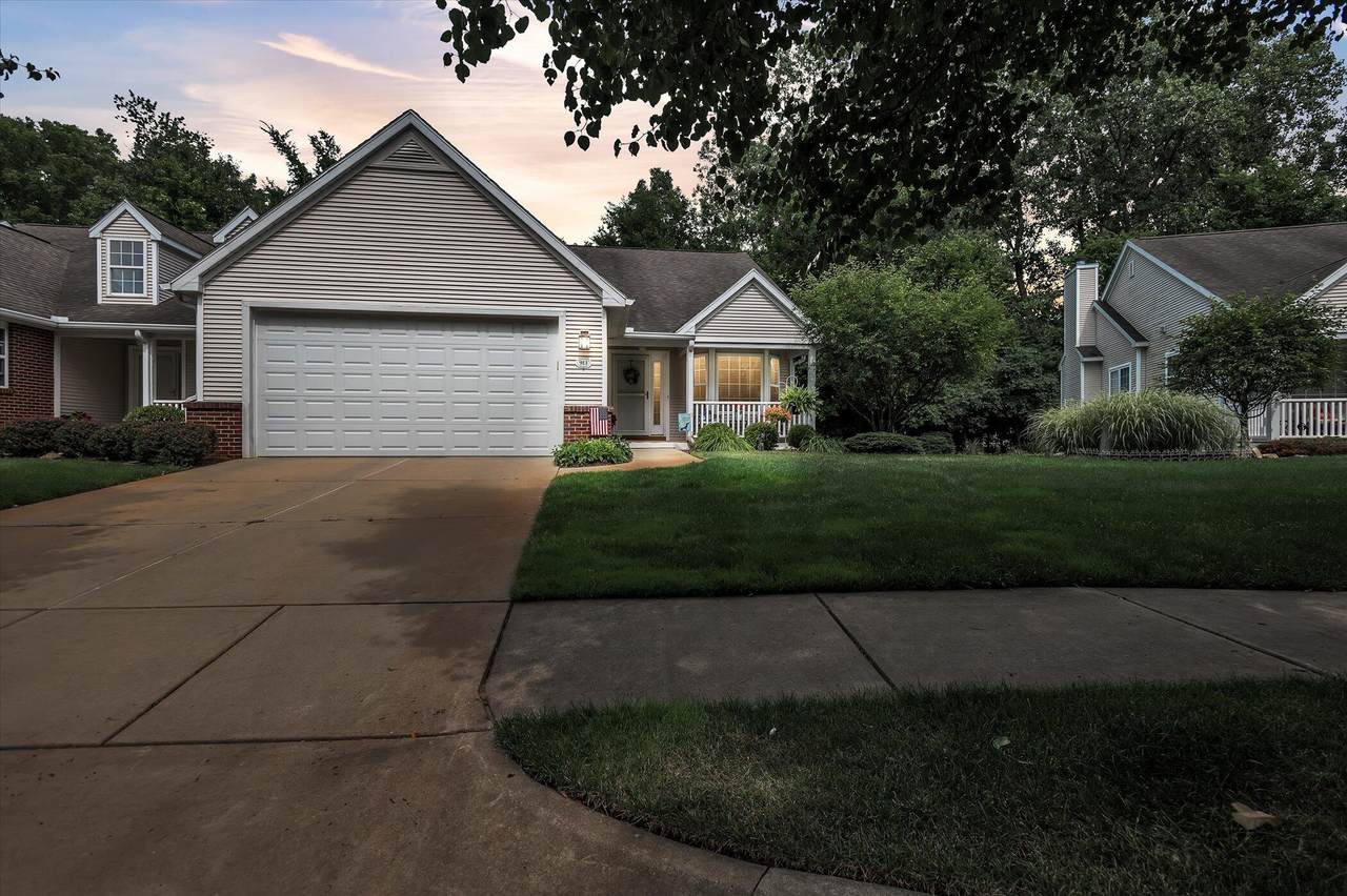 913 Oak Brook Drive - Photo 1