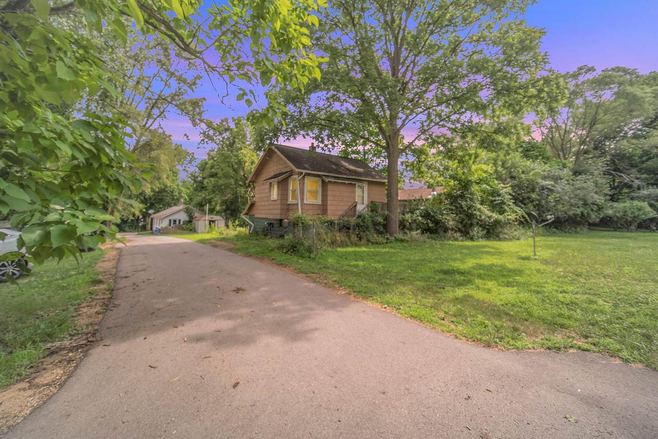 120 Charles Street - Photo 1