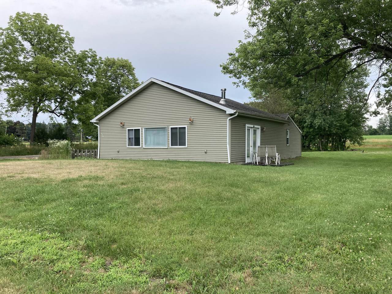 127 Batteese Lake Rd - Photo 1
