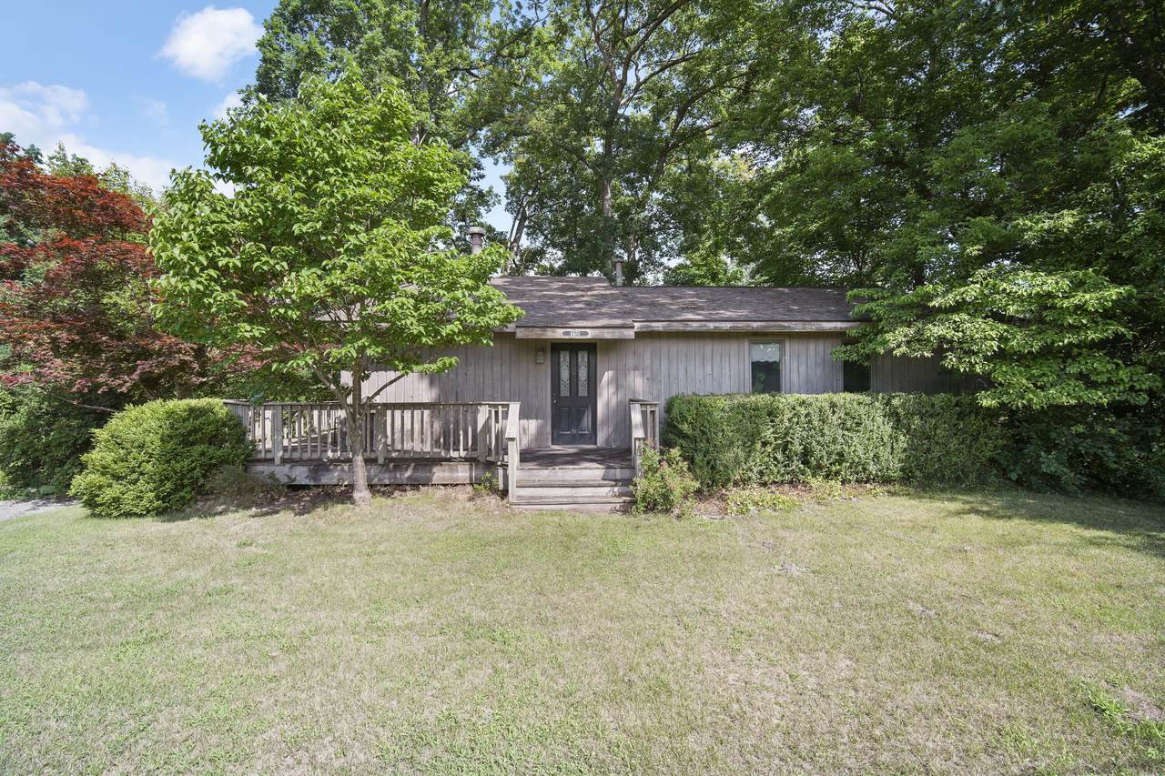 6970 Seymour Road - Photo 1