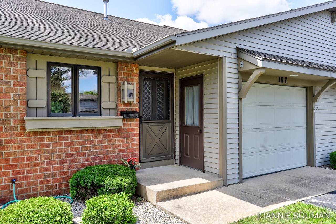 187 Park Lane - Photo 1