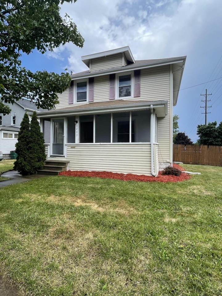 1403 Lansing Avenue - Photo 1