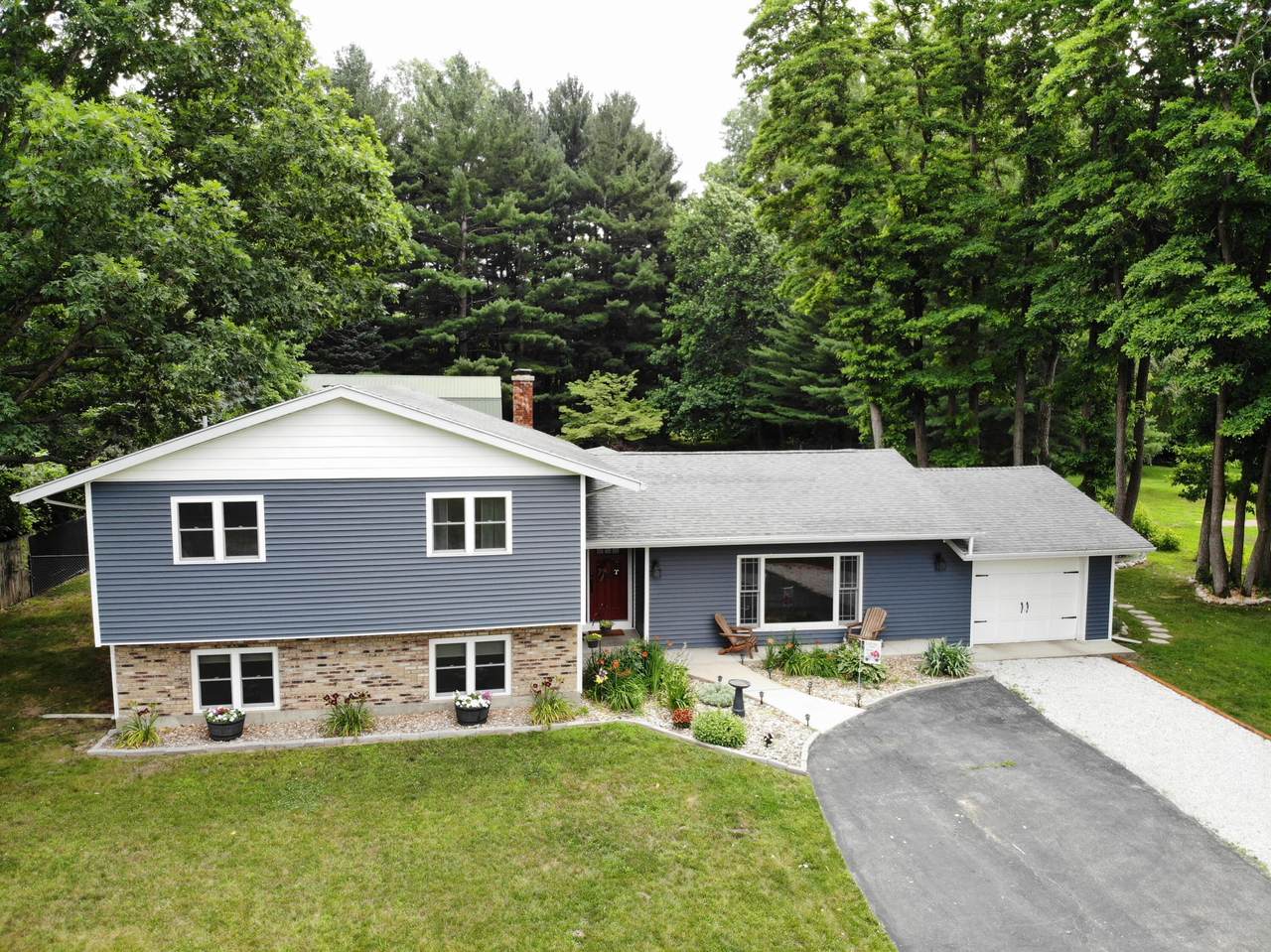 30531 White Oak Drive - Photo 1