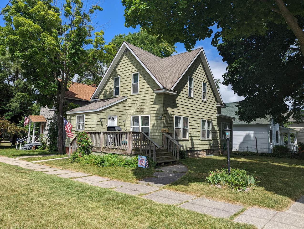 313 Walnut Street - Photo 1