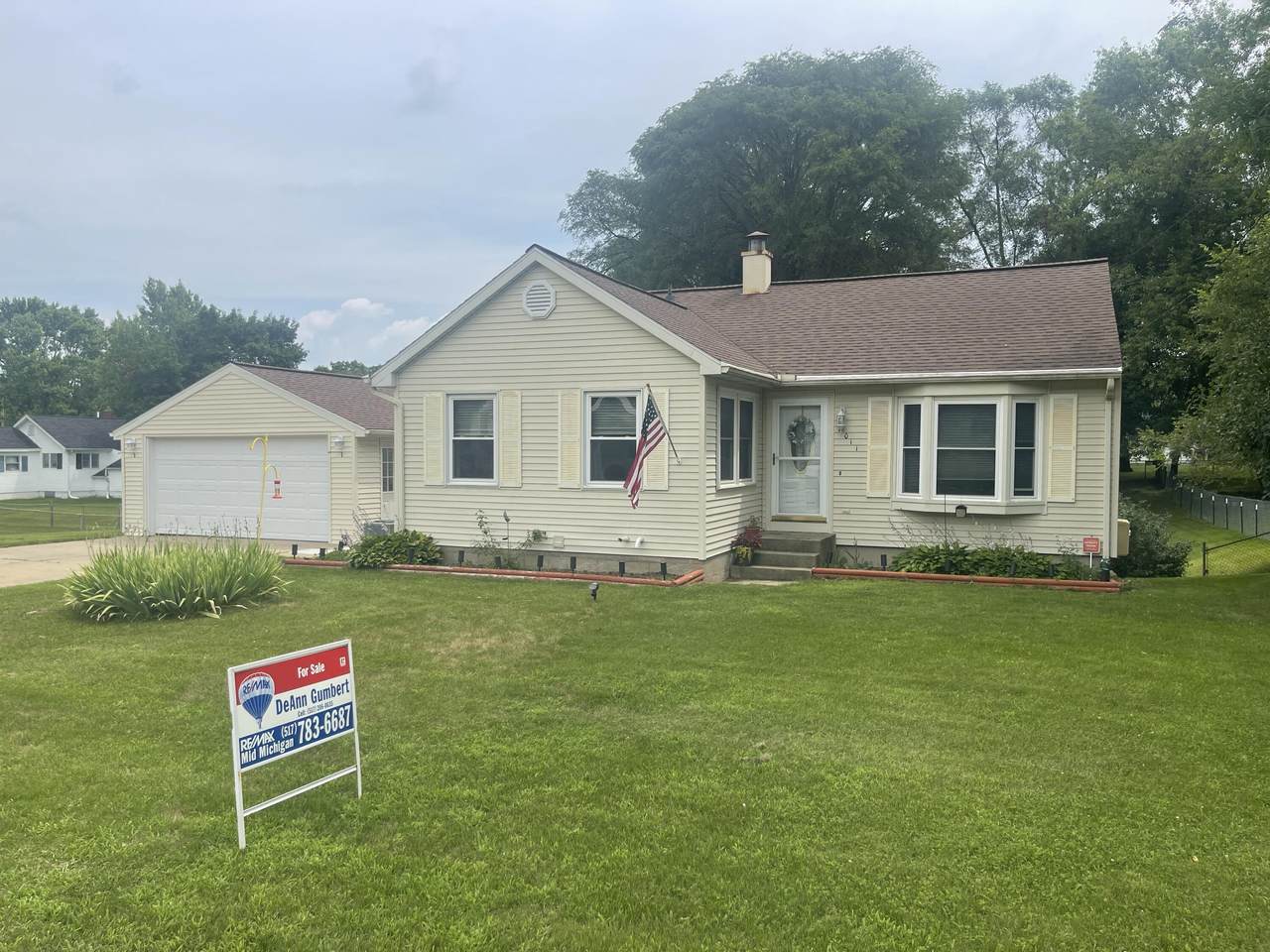 4011 Rodman Drive - Photo 1
