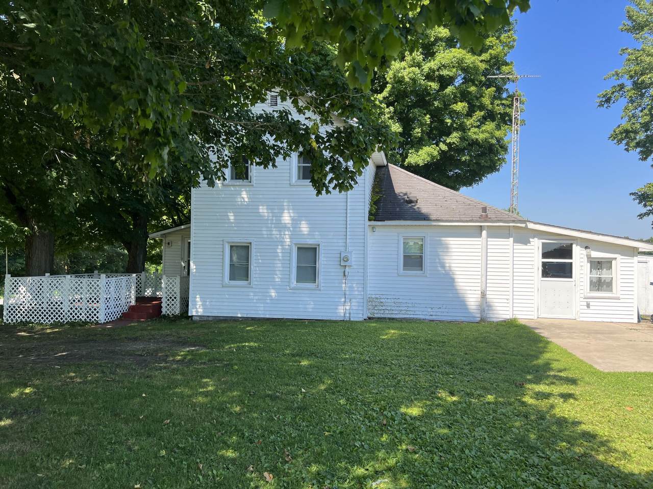 762 Colon Road - Photo 1