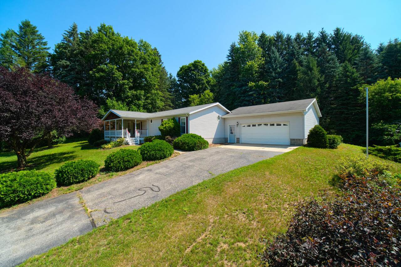 612 Valley Street - Photo 1