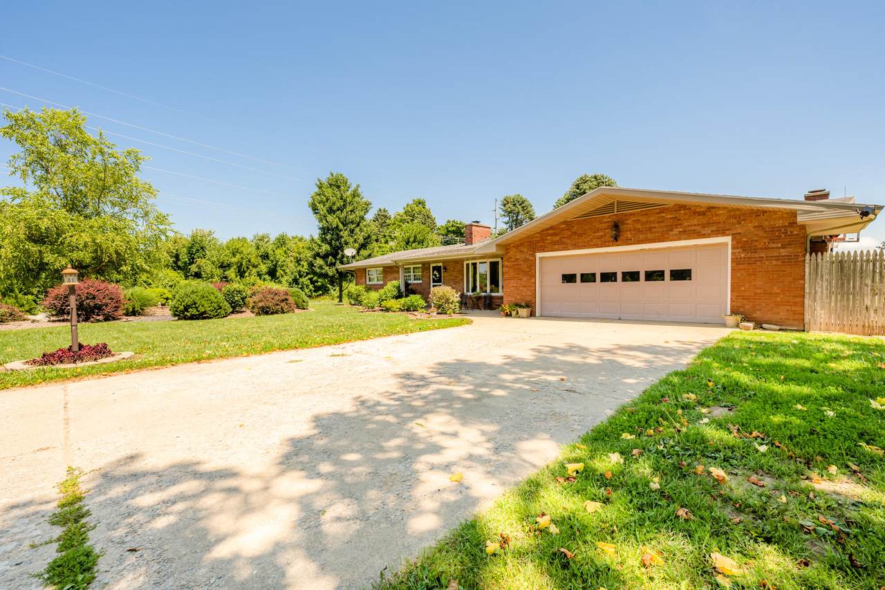 8921 Burgoyne Road - Photo 1