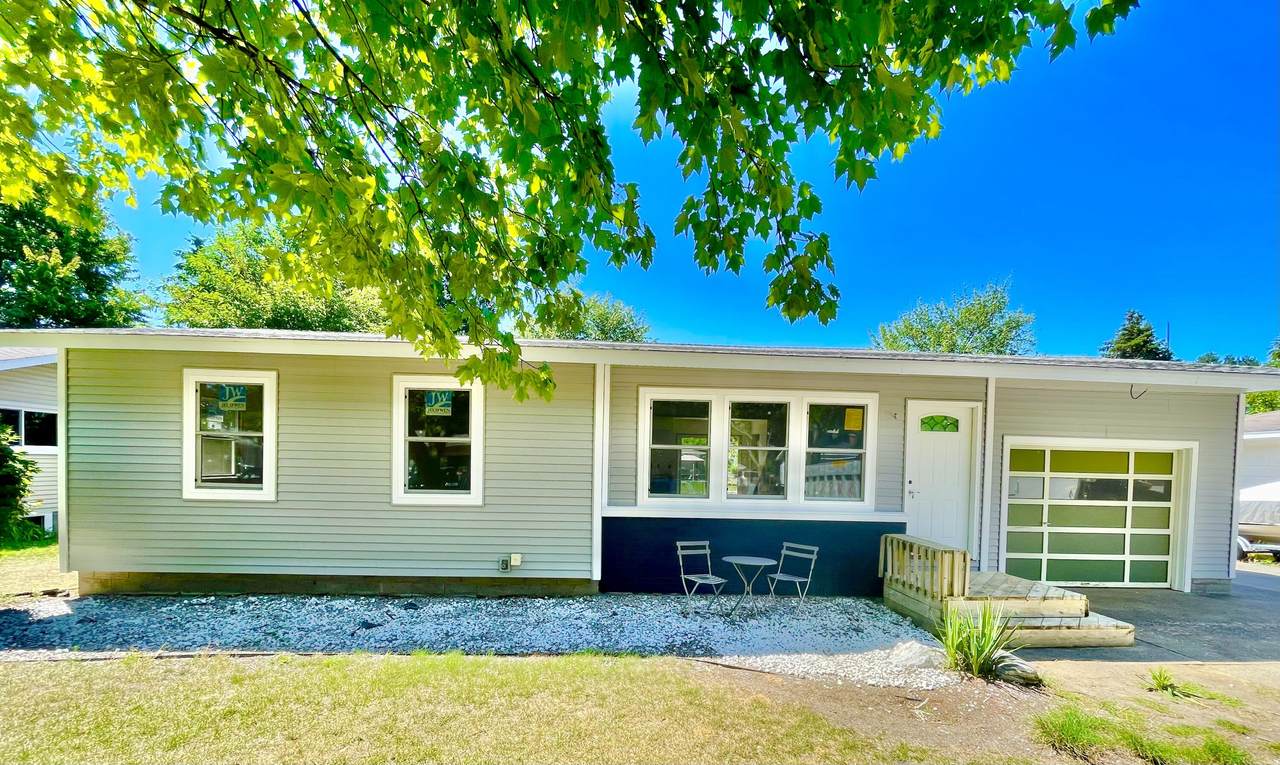 1612 Grant Avenue - Photo 1