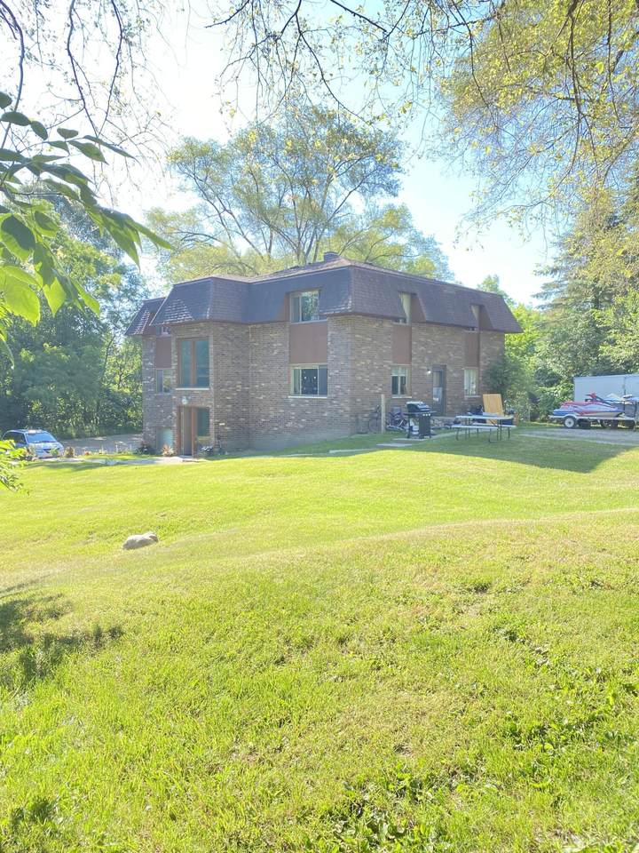 9275 Brookside Drive - Photo 1