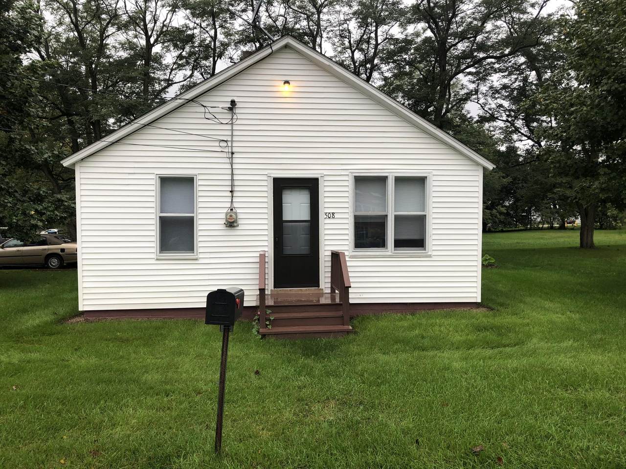 508 Maple Street - Photo 1