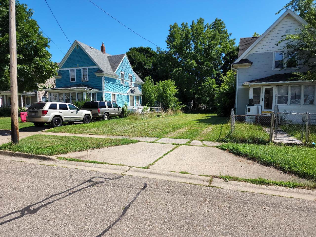 226 Lathrop Avenue - Photo 1