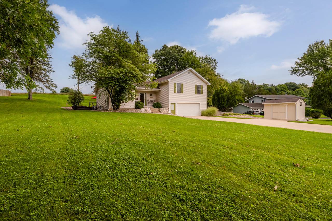 4743 Arrowhead Drive - Photo 1