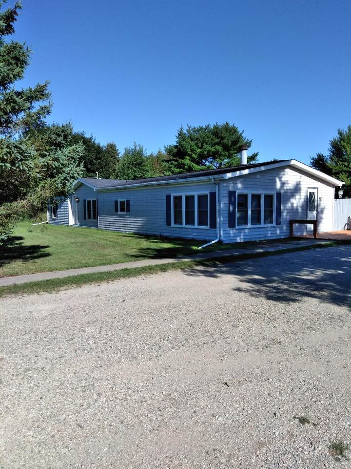 7701 N Avenue - Photo 1