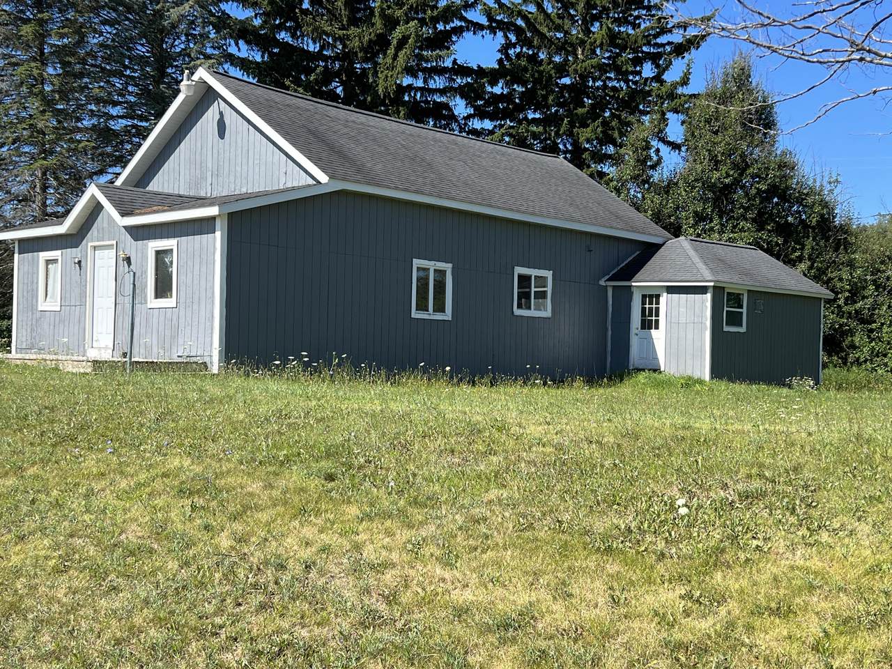 8197 Us 31 - Photo 1