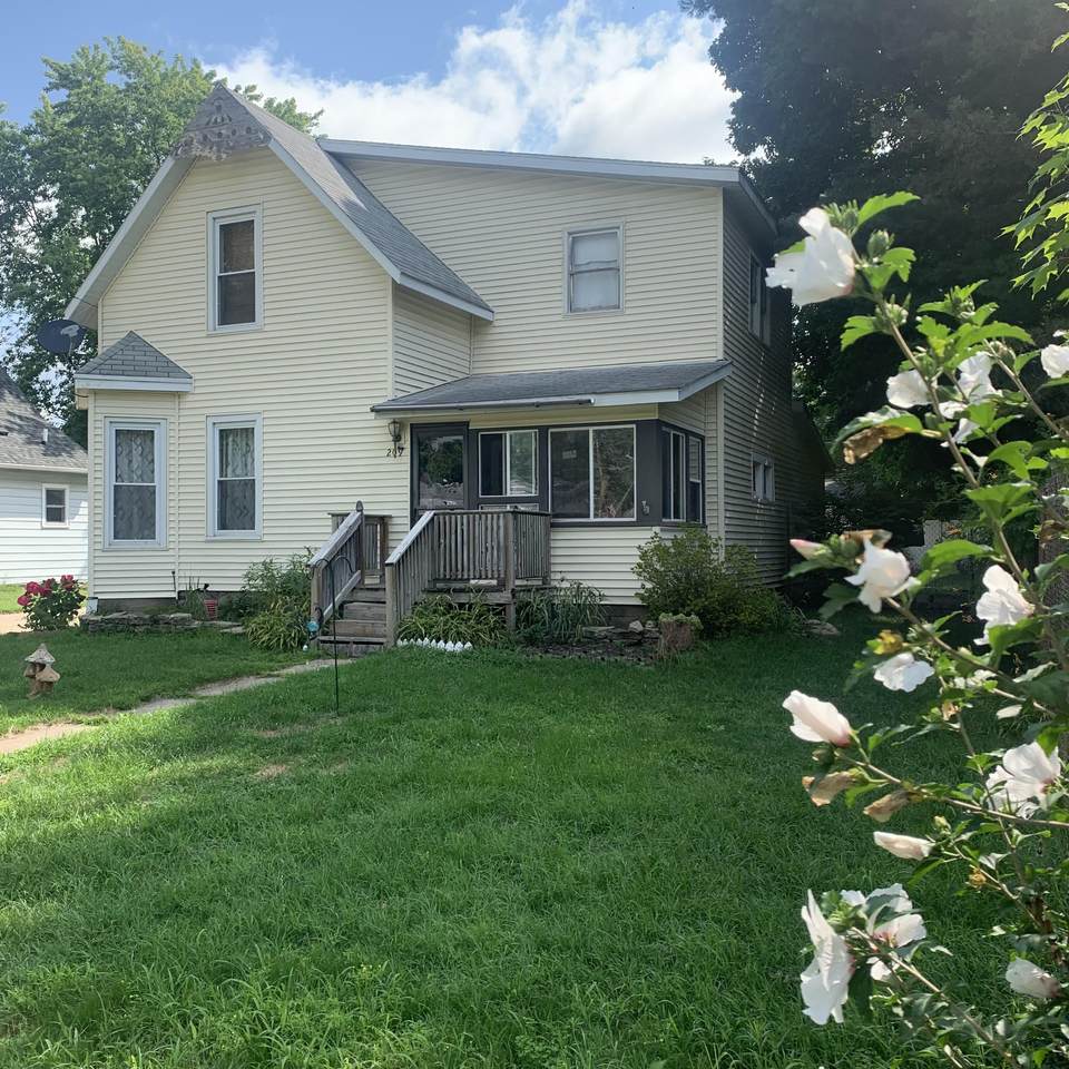 209 Hamilton Street - Photo 1