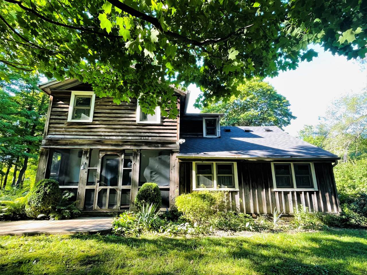 1915 5th Street - Photo 1