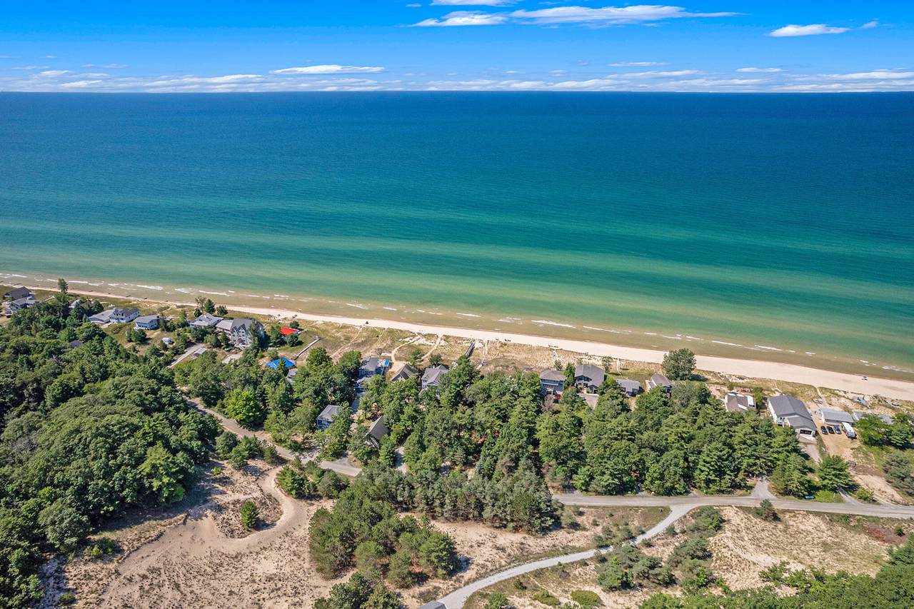 5 Lakeview Drive - Photo 1