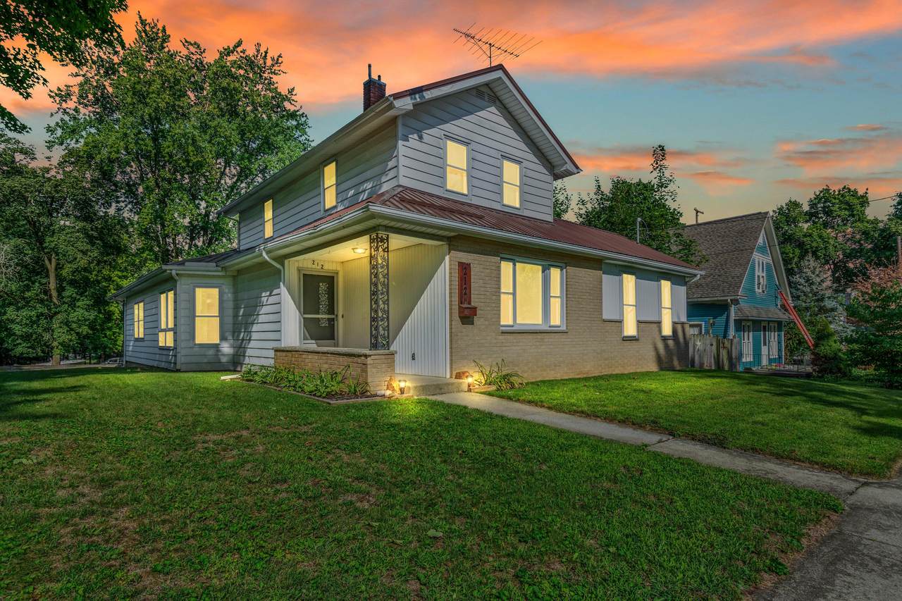 212 Maple Grove Avenue - Photo 1
