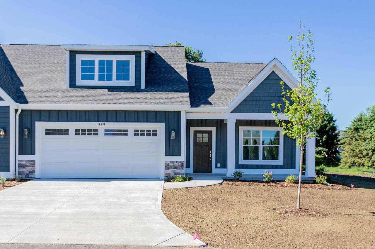1426 Eagle Shore Court - Photo 1