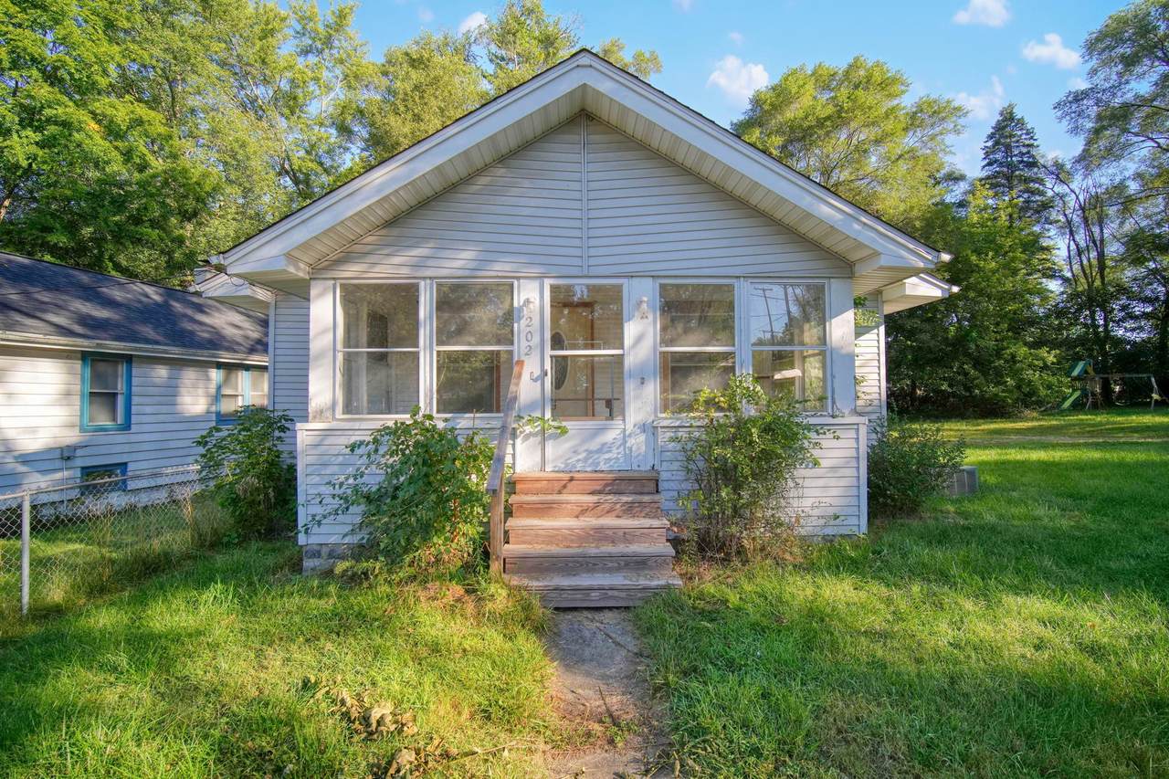 202 Hillside Avenue - Photo 1