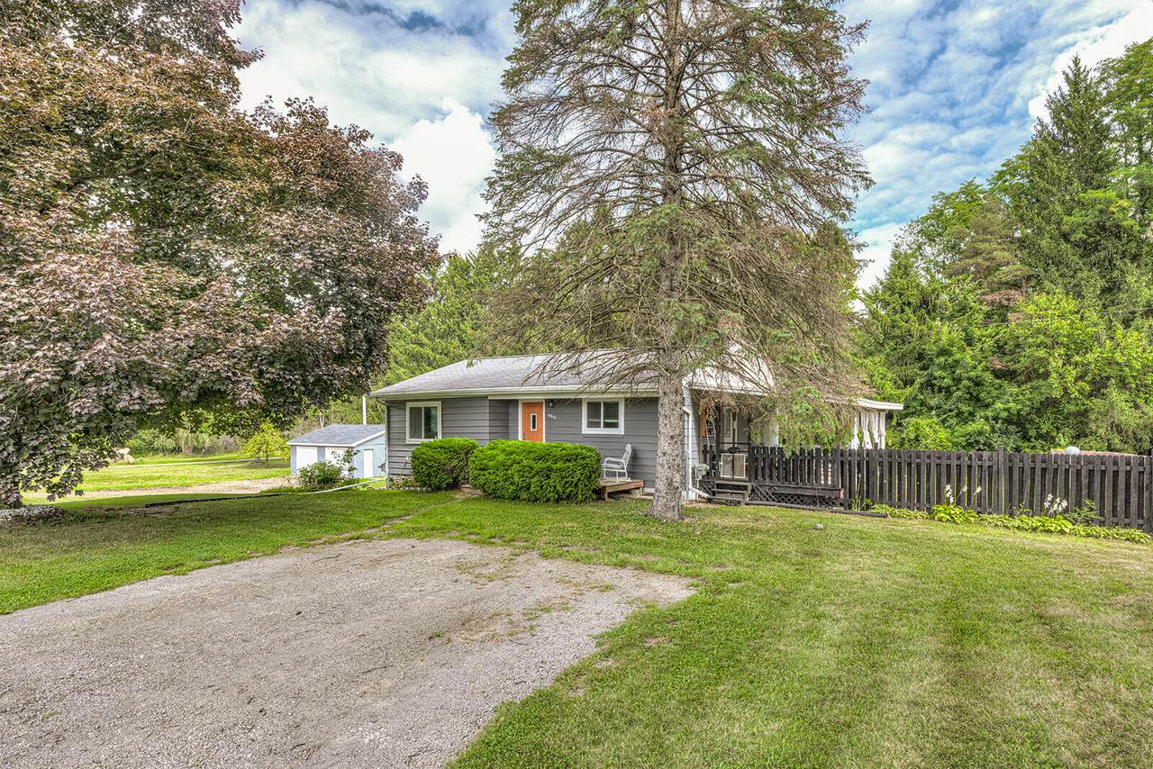 3217 Blackman Road - Photo 1