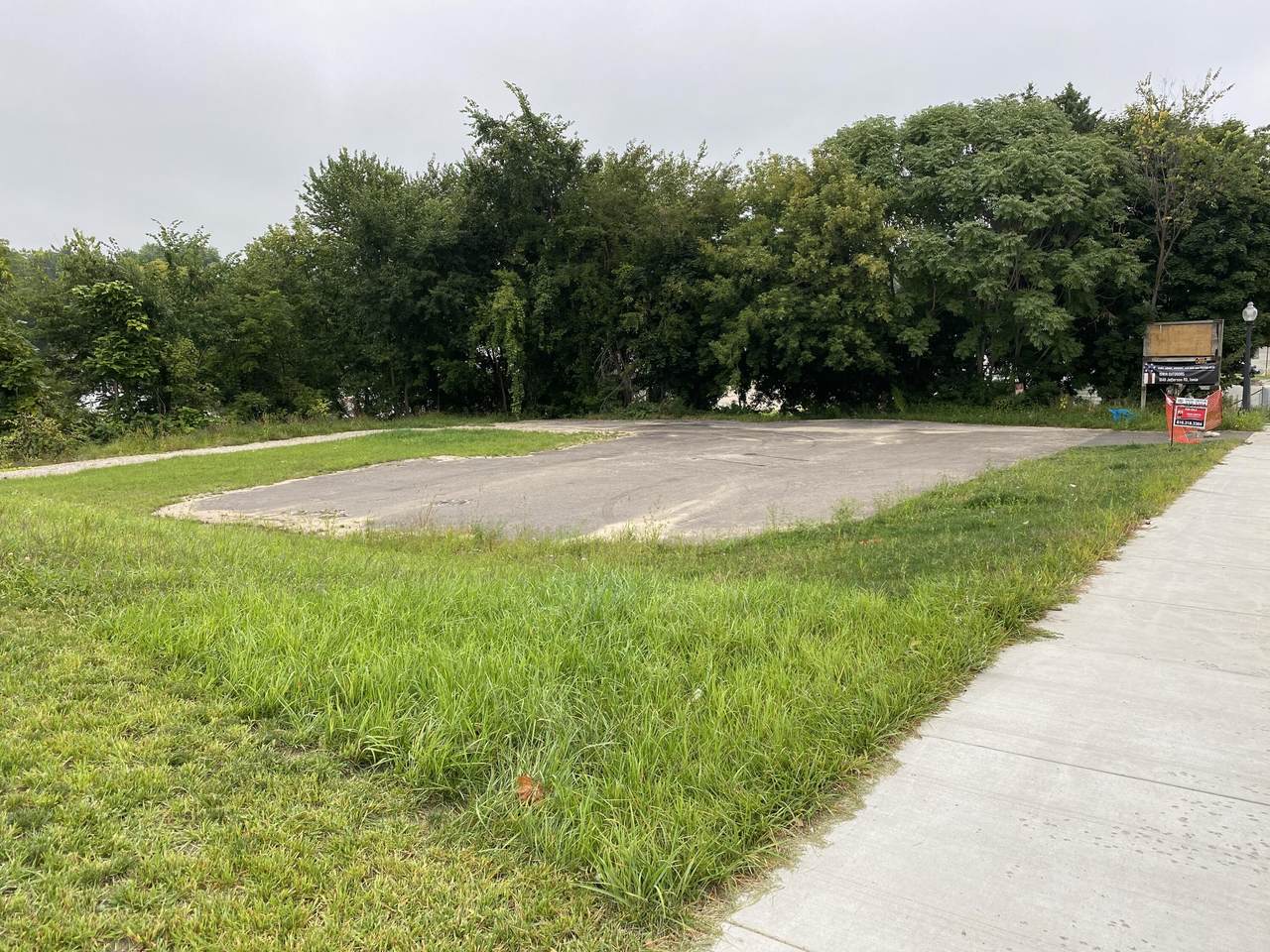 524 Lincoln Avenue - Photo 1