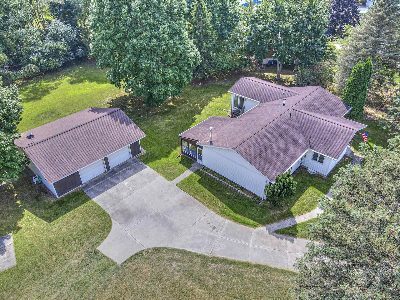 115 Olcott Lake Drive - Photo 1