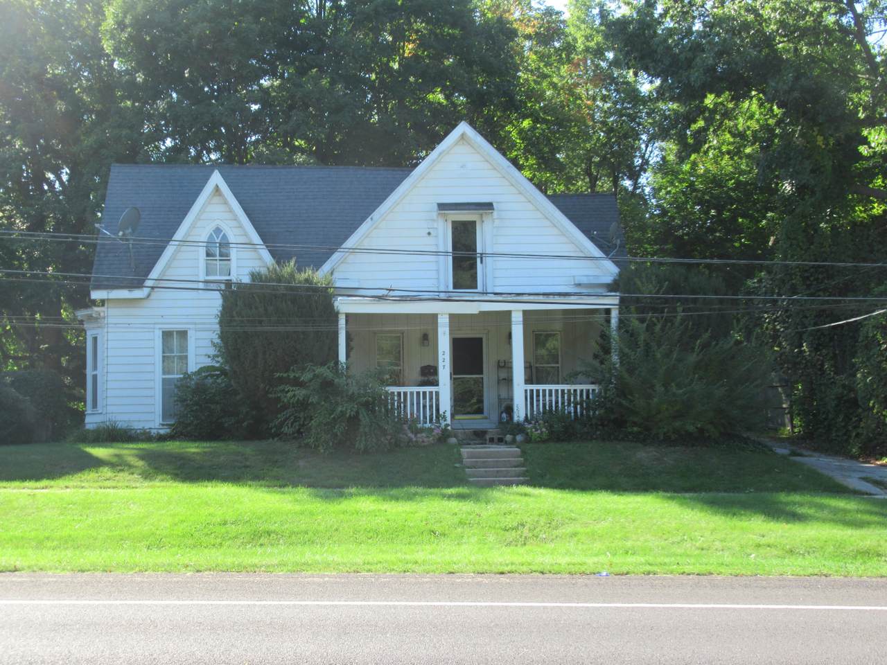 227 Broadway Street - Photo 1