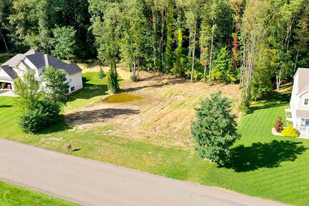 5102 Misty Creek Drive - Photo 1