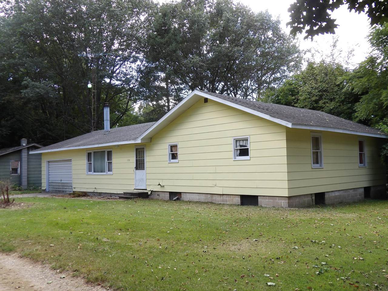4158 Pleasant Drive - Photo 1