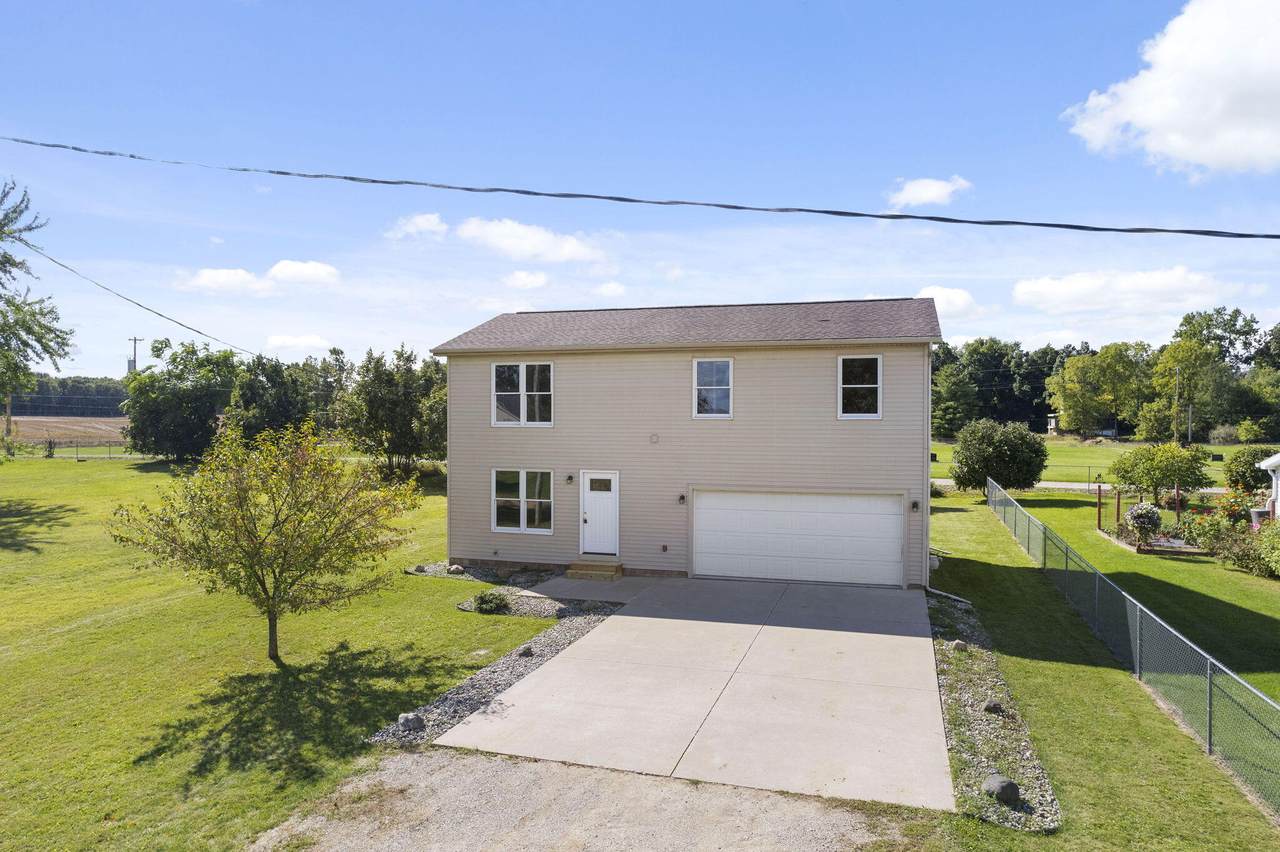 760 Manor Drive - Photo 1