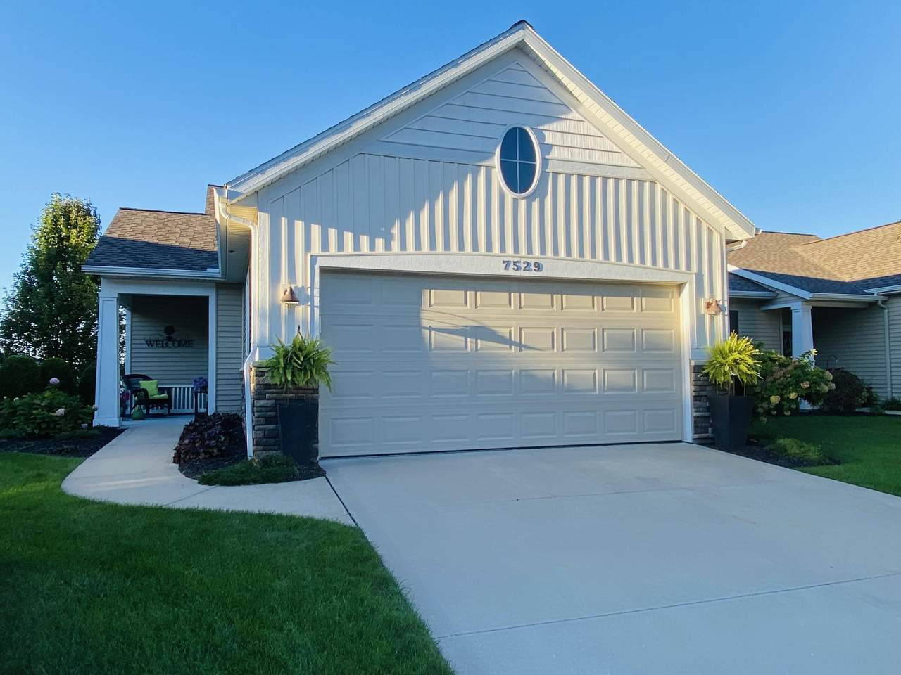 7529 Watermark Drive - Photo 1