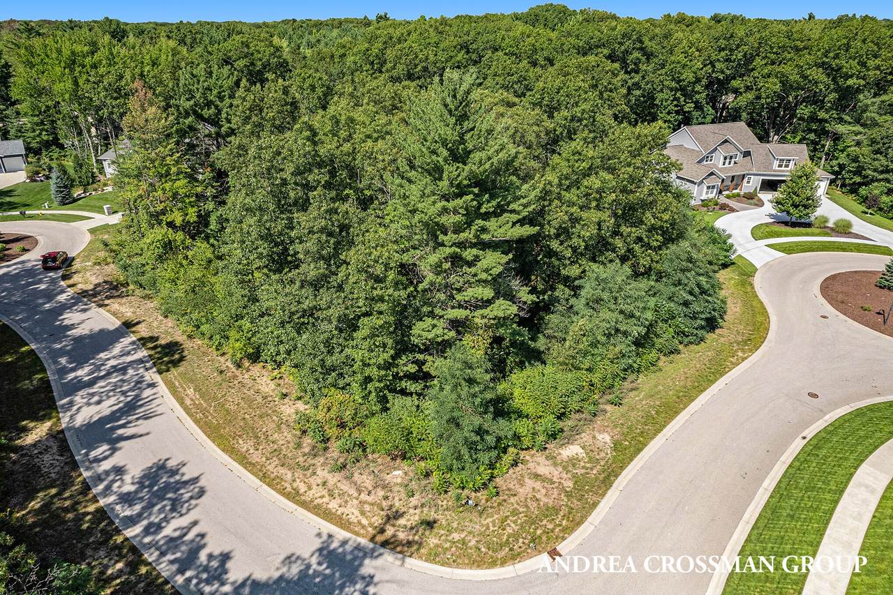 18610 Coventry Circle - Photo 1