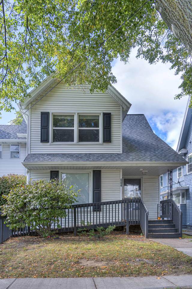 604 Greenwood Place - Photo 1
