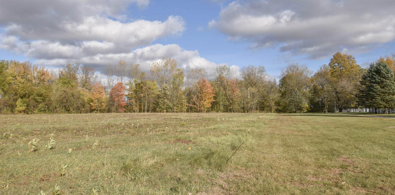 282 Sprague Road - Photo 1
