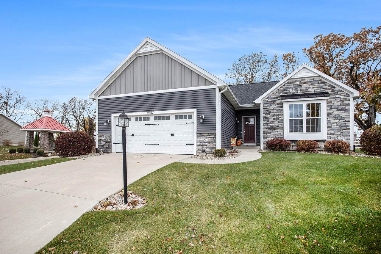 9207 Cottage Glen - Photo 1