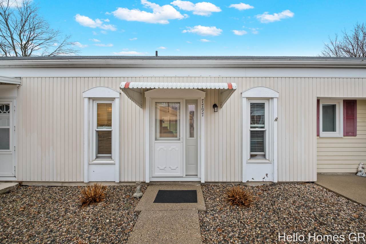 7797 Coachman Lane - Photo 1