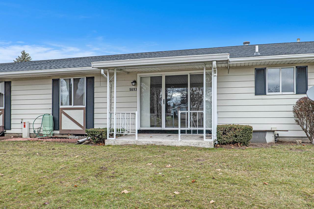 5693 Leisure S Drive - Photo 1