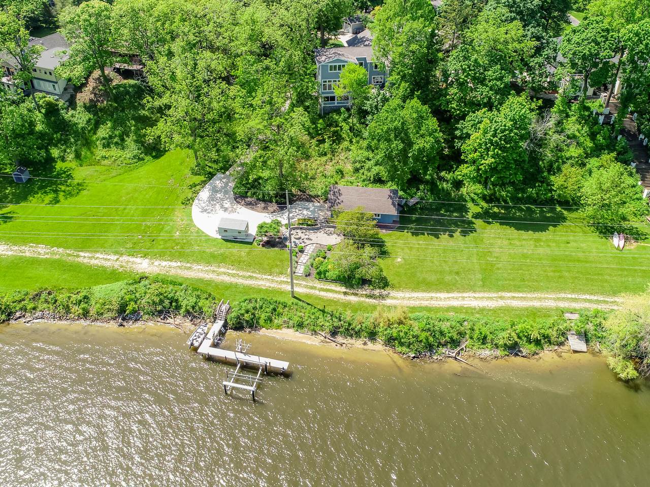 1215 Harriet Avenue - Photo 1