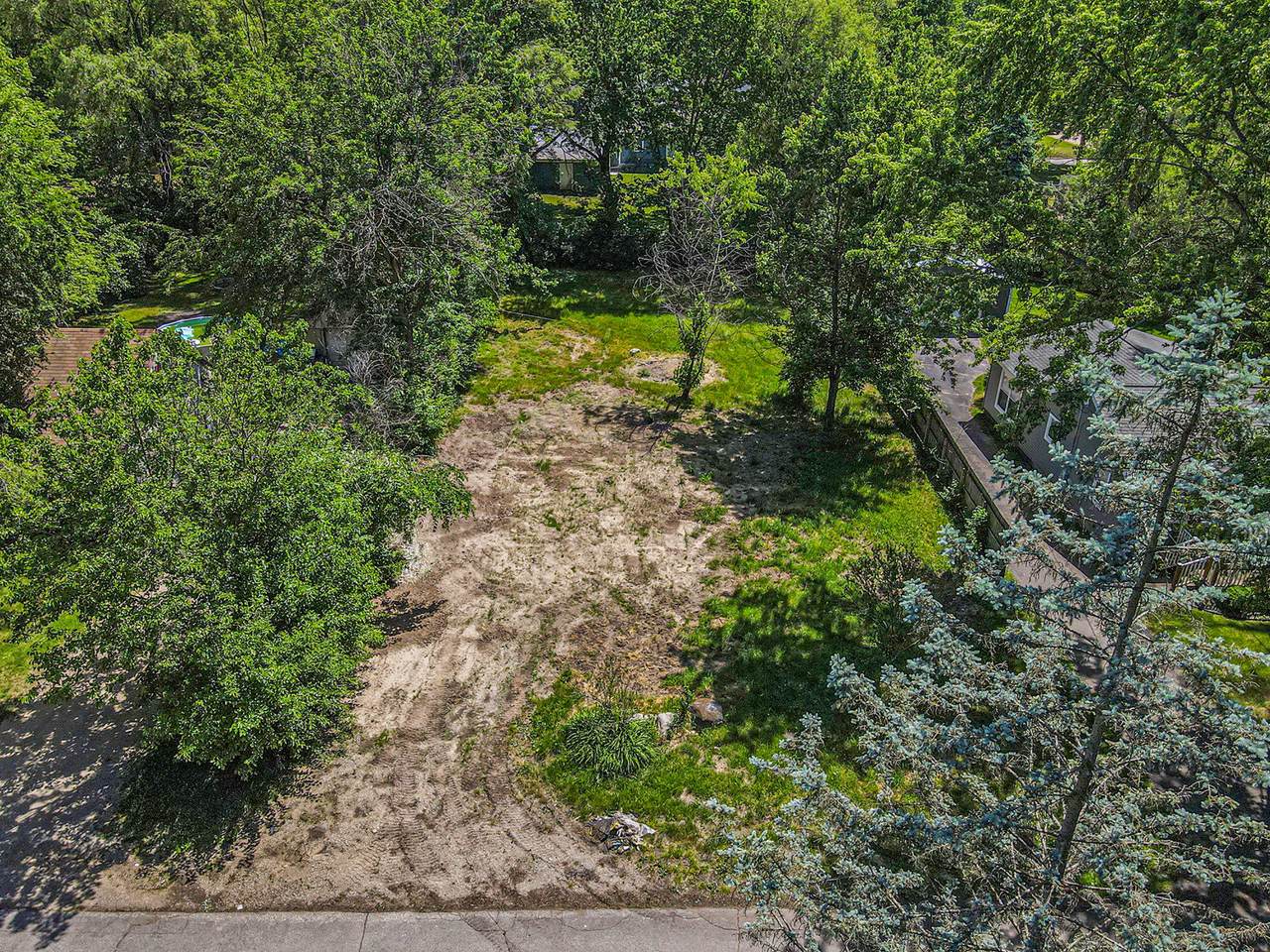 657 Azuba Avenue - Photo 1