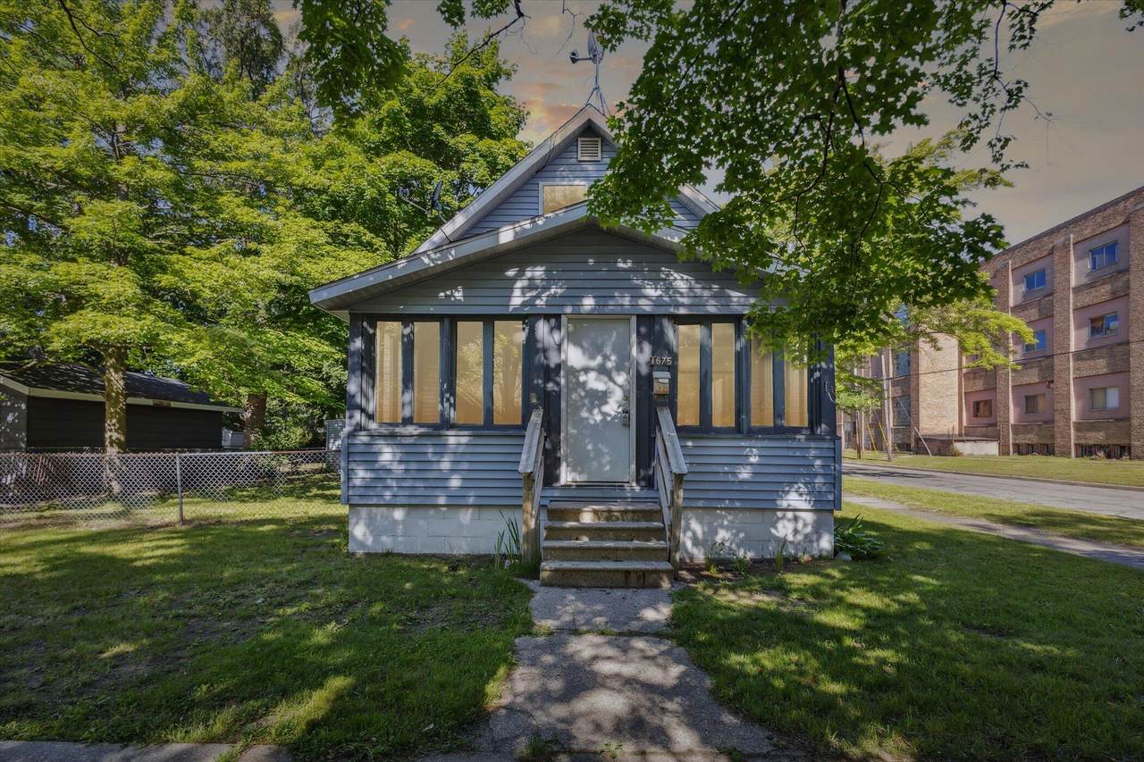 1675 Ray Street - Photo 1