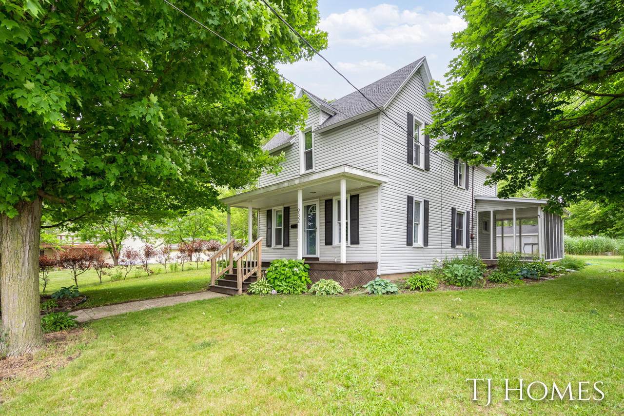 932 James Street - Photo 1