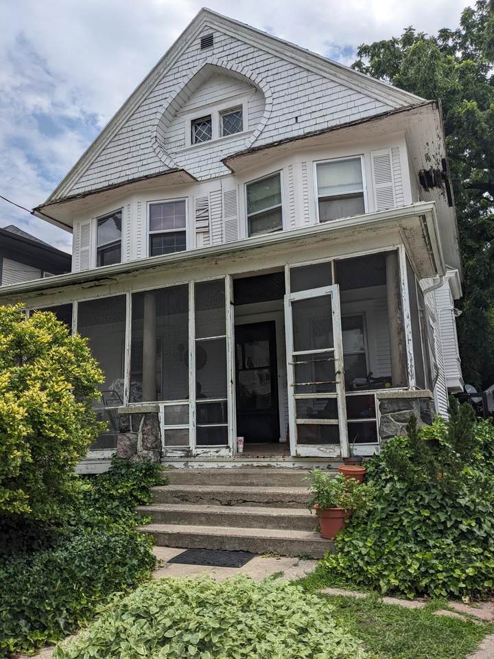 70 Grand Avenue - Photo 1