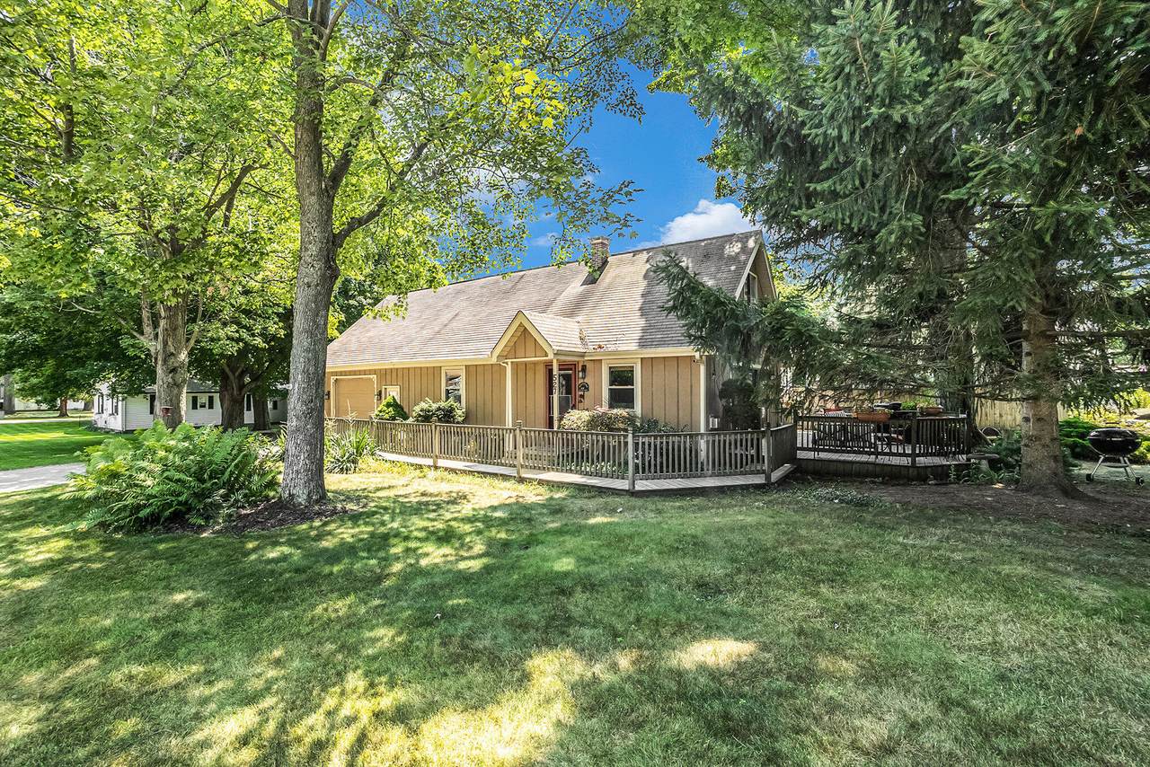 527 Concord Street - Photo 1