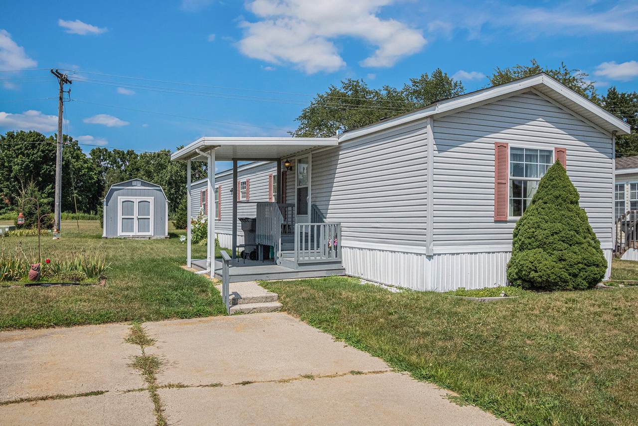 69205 Garver Lake Road - Photo 1