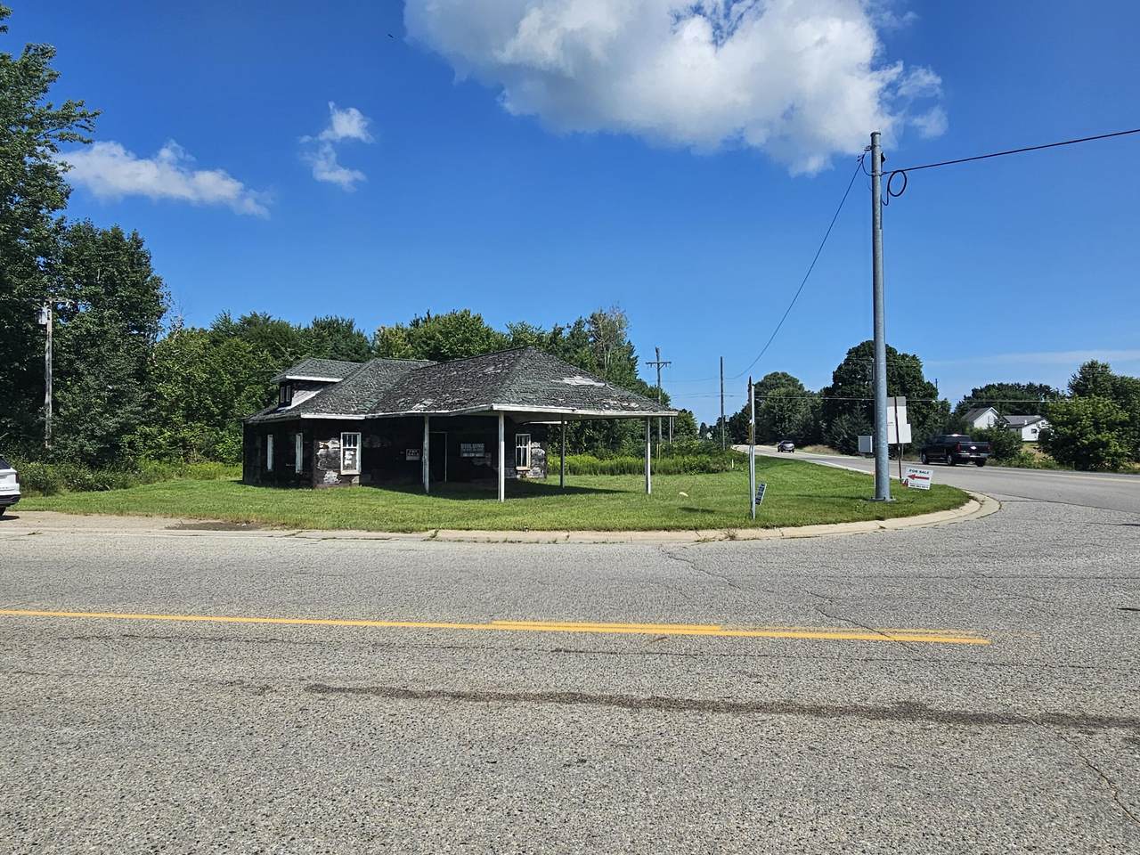 4495 Bowers Road - Photo 1