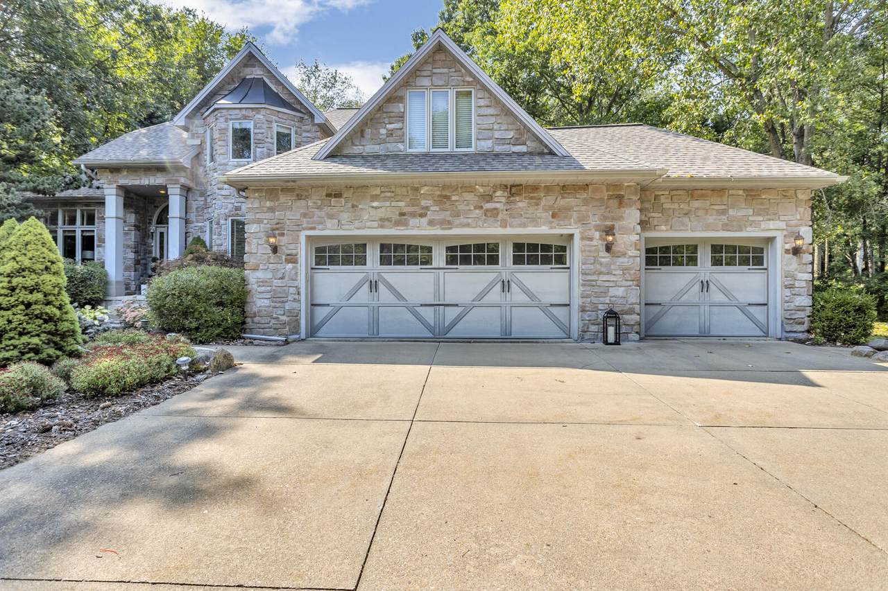 4918 Country Lane - Photo 1