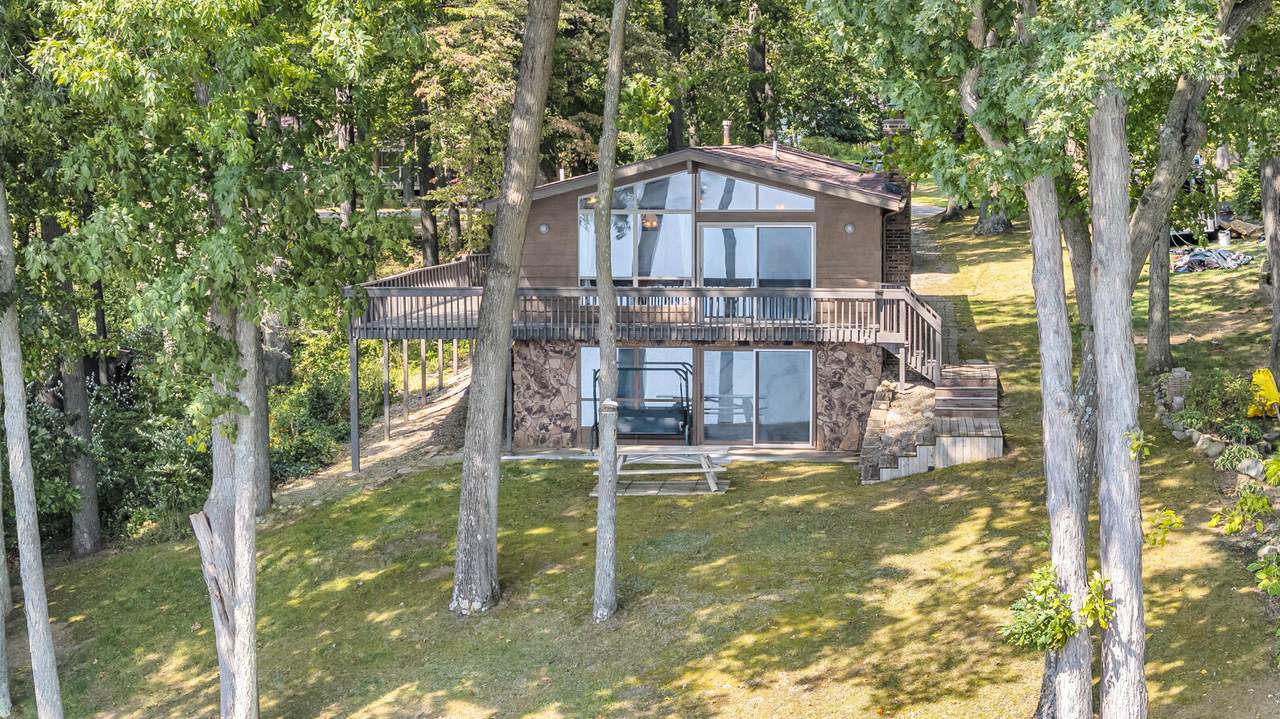 257 Westshore Drive - Photo 1